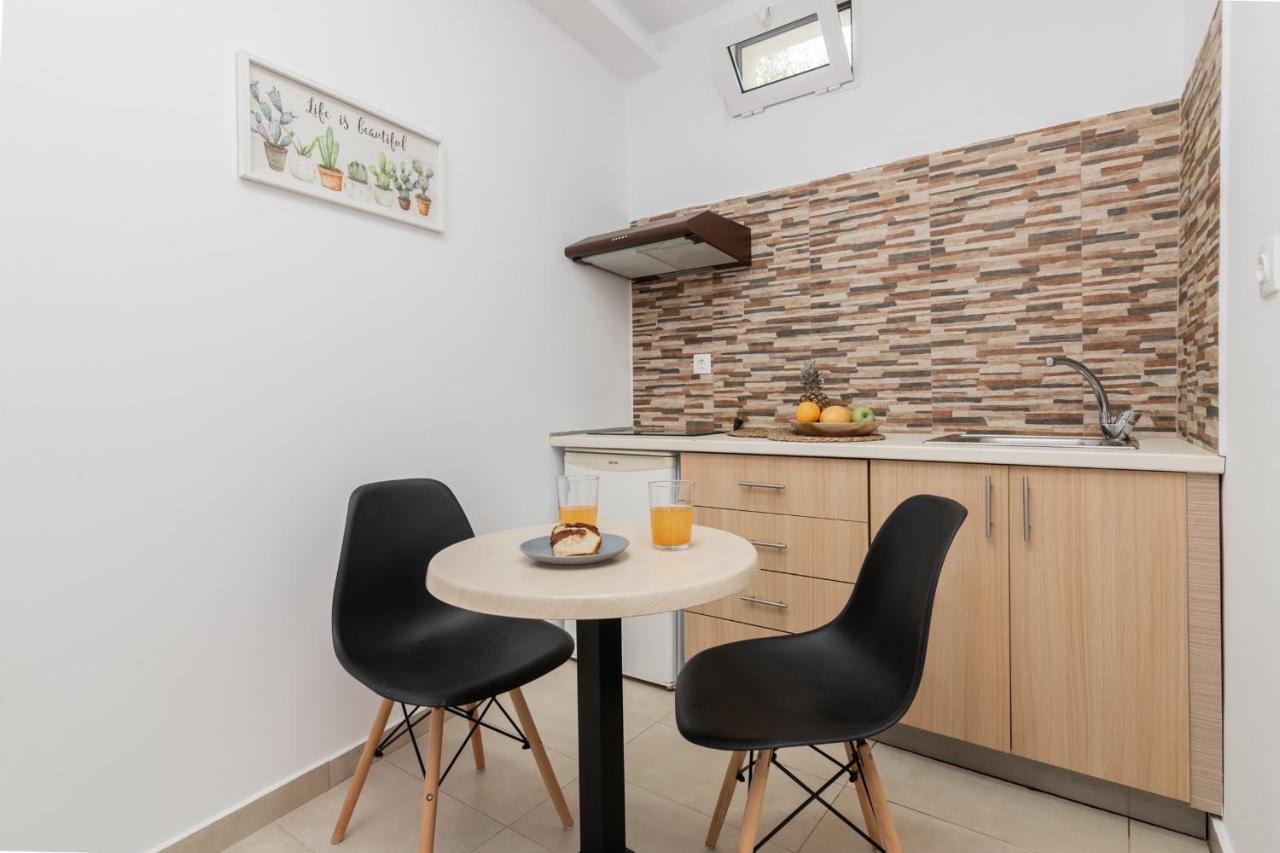 Rivulet Apartments Laganas Bagian luar foto